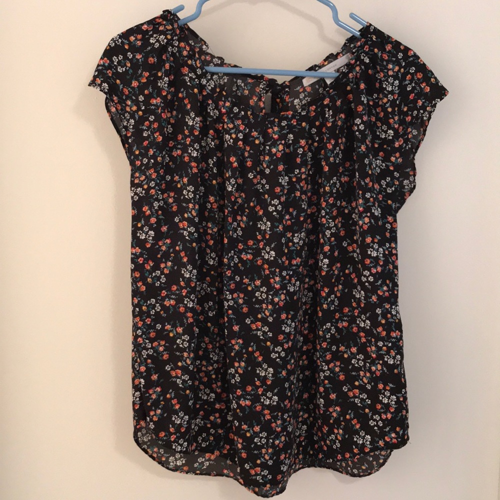 EUC LC Lauren Conrad Pleat Neck Blouse